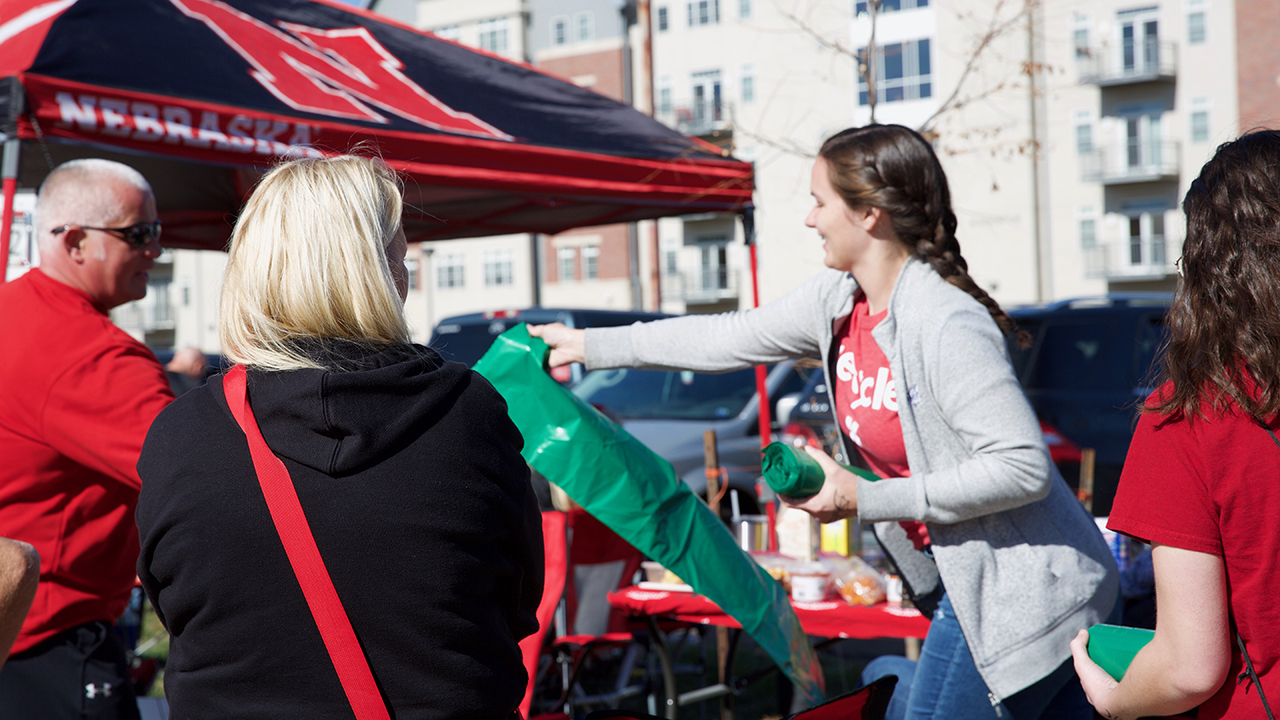 Volunteers boost game day recycling | Nebraska Today | University of